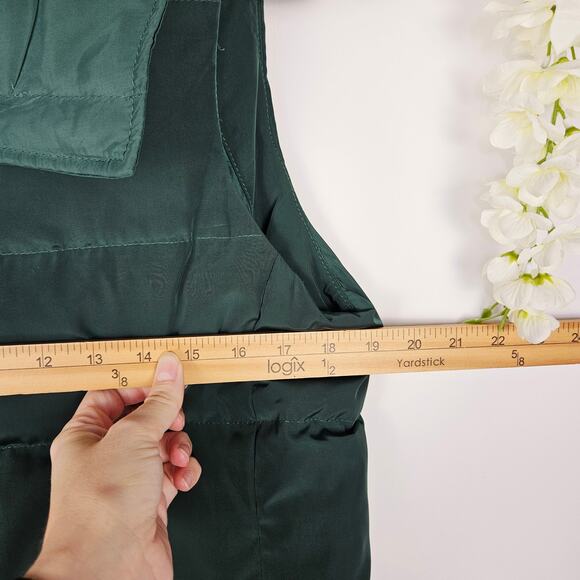 Talbots Quilted Puffer Vest Detachable Fur Hood Feather Duck Down Fill Sz Small - Picture 13 of 15